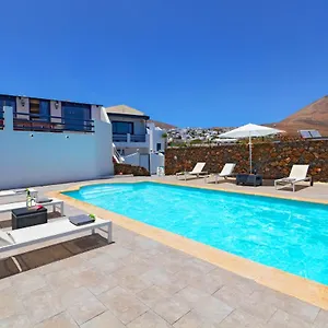  Сasa de vacaciones Casa Buena España